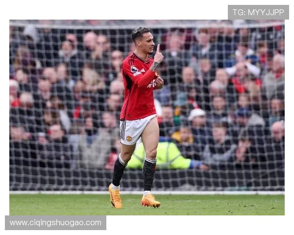 伯恩利新星安东尼:潜力与挑战并存的未来之星 伯恩利新星安东尼:潜力与挑战并存的未来之星