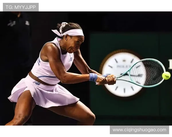 网球赛事激战正酣 世界排名前十选手纷纷出战争夺年终总决赛资格 网球赛事激战正酣 世界排名前十选手纷纷出战争夺年终总决赛资格