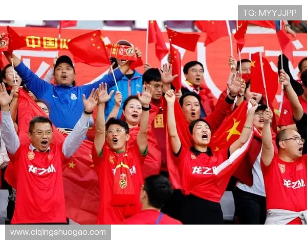 中国男足逆转取胜激发球迷热情新赛季备战进入关键全面冲刺阶段