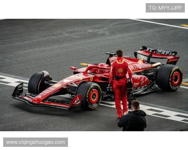 新赛季F1车队竞争加剧冠军争夺进入白热化阶段引发全球车迷关注